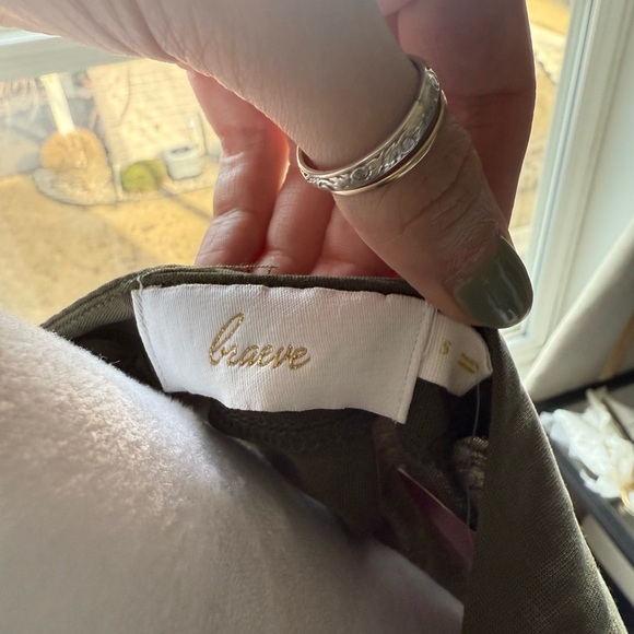 Evereve Green Modal Blouse Relaxed Fit - Picture 3 of 4